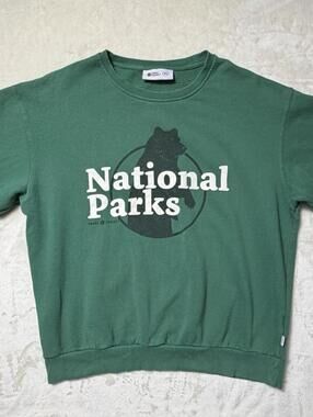 Parks Project National Parks Bear Sweatshirt Green Crewneck Mens XL